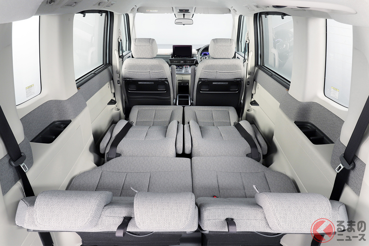 ホンダ新型 ステップワゴン で車中泊 何が必要 なのか寝て考えた 凹凸対策がポイントか くるまのニュース ホンダ新型 ステップワゴン で車中泊 何が必要 なのか寝て考えた 凹凸対策がポイントか くるまのニュース