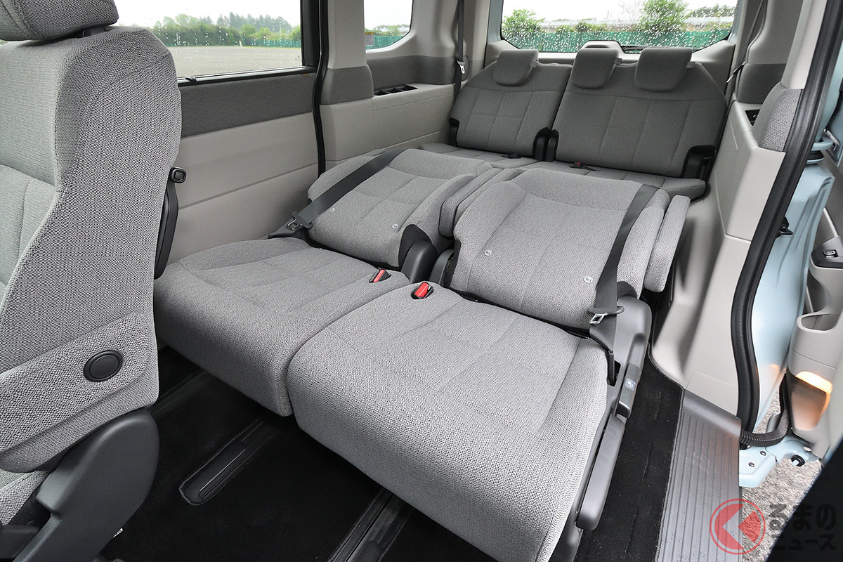 ホンダ新型 ステップワゴン で車中泊 何が必要 なのか寝て考えた 凹凸対策がポイントか くるまのニュース ホンダ新型 ステップワゴン で車中泊 何が必要 なのか寝て考えた 凹凸対策がポイントか くるまのニュース