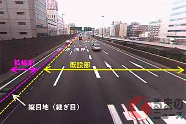 16号大阪港線の車線規制箇所は、既設部と拡幅部の境に縦目地がある（画像：阪神高速）