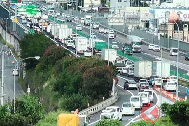 渋滞する一宮JCT(画像:NEXCO中日本)