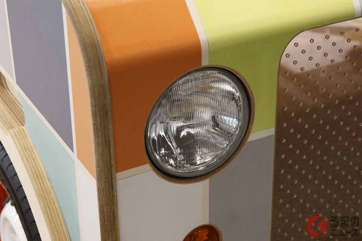 木製の「ステップワゴン」が、ホンダの「ウエルカムプラザ青山」に登場した