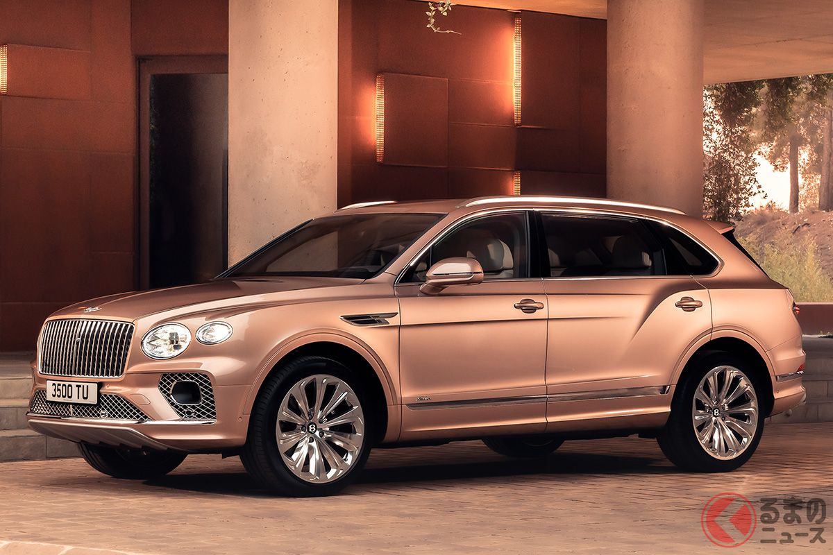 セダンではないショーファーカーの先駆けといえるベントレー「ベンテイガ」