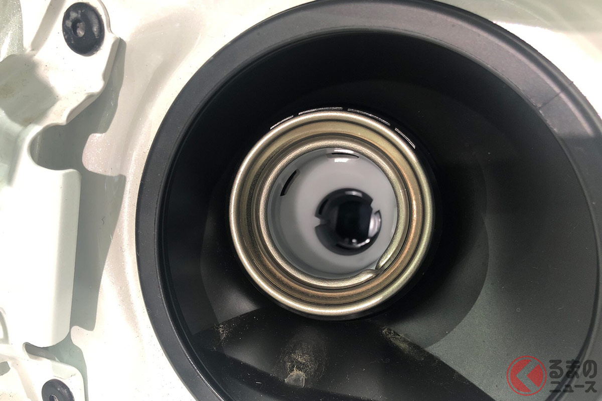 空気中の汚れや水分が混入することで劣化が早まる可能性がある