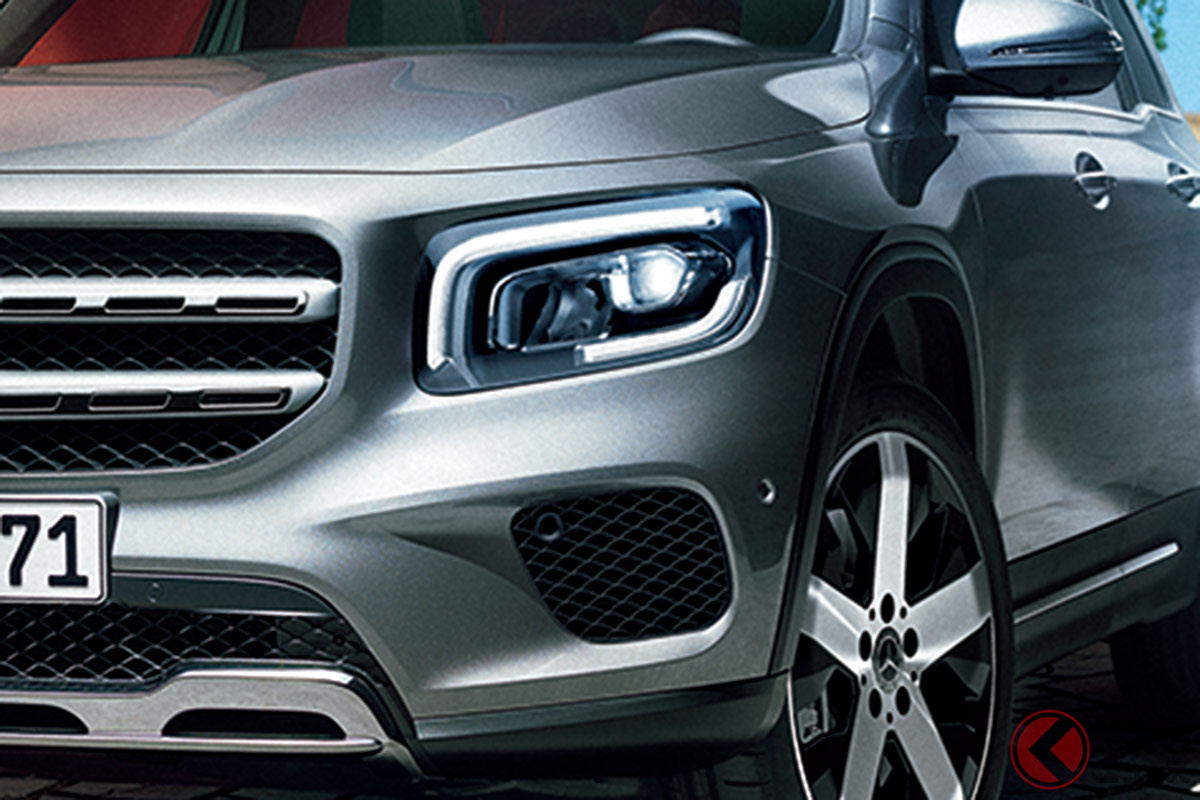 藤田ニコルさんの愛車メルセデス・ベンツ「GLB 200 d 4MATIC」は同社のコンパクトSUVとなる