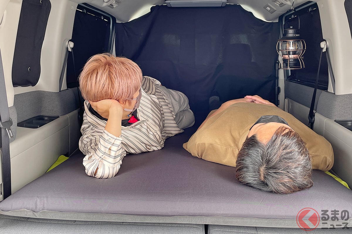 もう家じゃん 男女2人でも車中泊可能 新型ステップワゴンでさっそく試してみたら こりゃイケるゾ くるまのニュース もう家じゃん 男女2人でも車中泊可能 新型ステップワゴンでさっそく試してみたら こりゃイケるゾ くるまのニュース