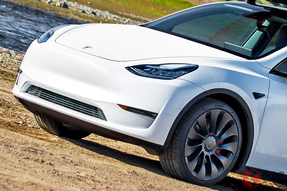 テスラの最新SUV型EV(電気自動車)「モデルY」