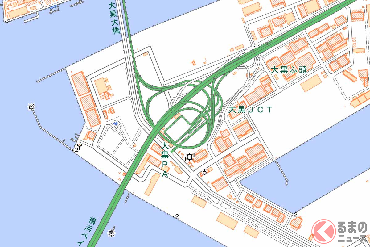 首都高速の大黒JCT/PA・大黒ふ頭出入口(画像:国土地理院「地理院地図」)
