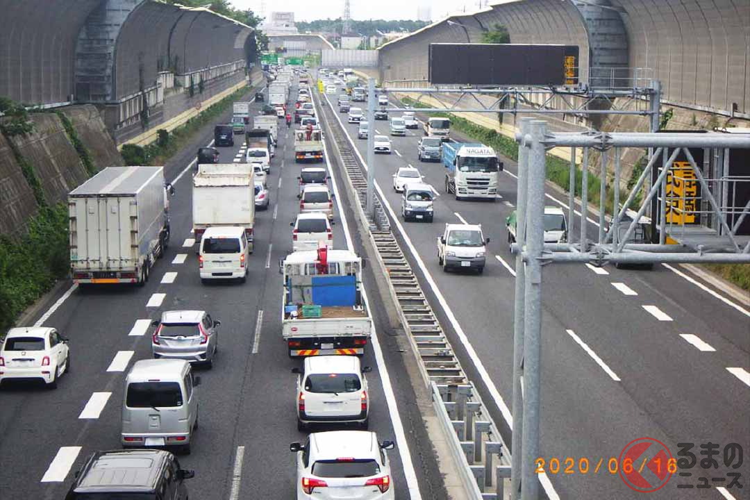 渋滞する京葉道路（画像：千葉市）