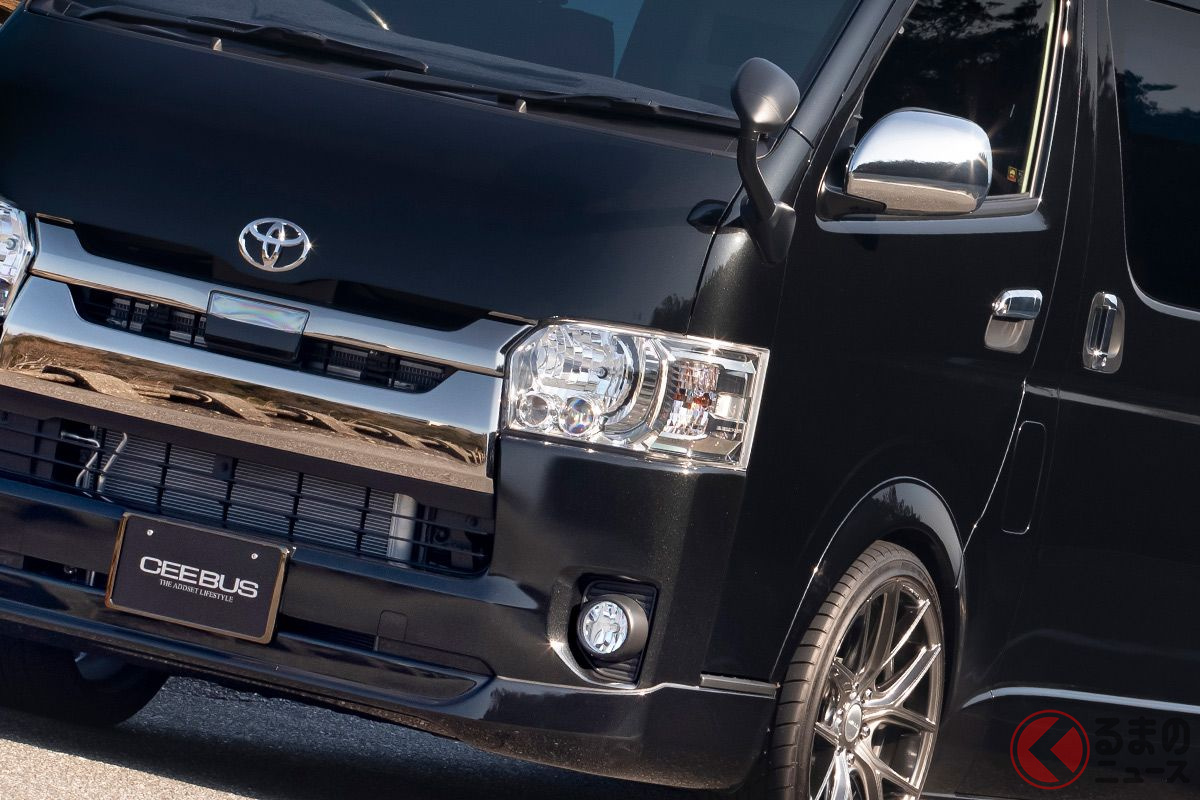 トヨタ「ハイエース」をベースにした災害時にも強い「CEEBUS」(画像提供:有限会社アルフレックス)