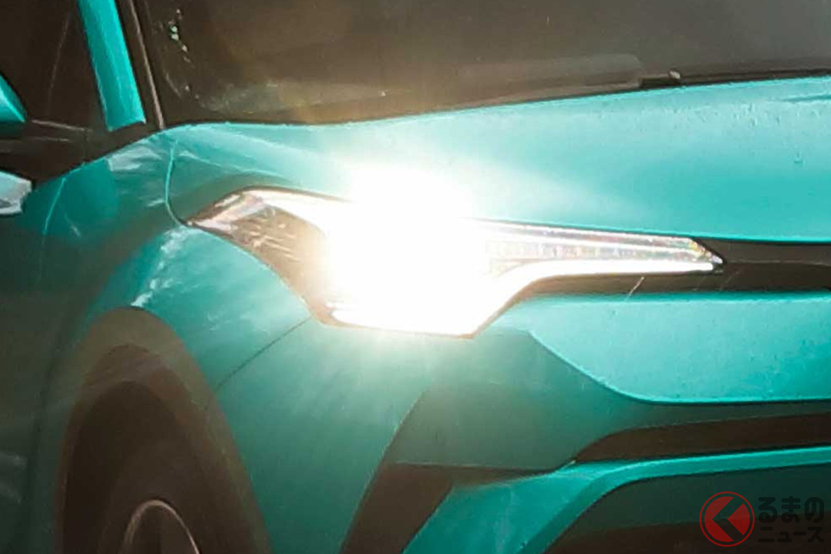 度々話題となる「ライトの眩しい問題」 その場に適した対応が求められる