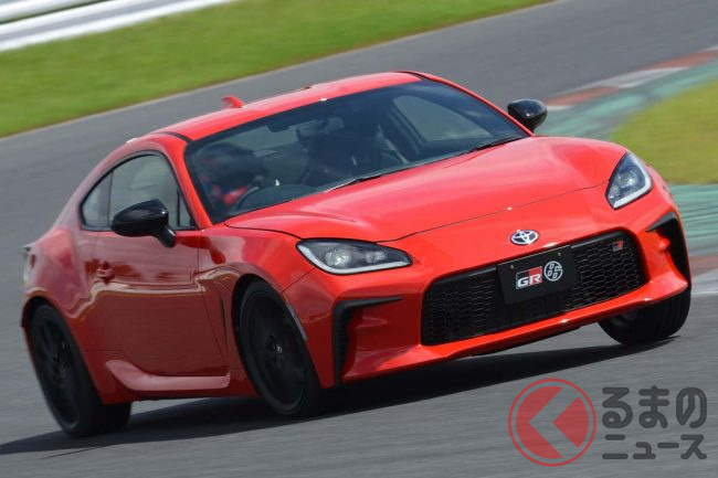超楽しいfrスポーツ誕生 トヨタ新型 Gr86 をサーキットでアクセル全開 実力はいかに くるまのニュース 超楽しいfrスポーツ誕生 トヨタ新型 Gr86 をサーキットでアクセル全開 実力はいかに くるまのニュース