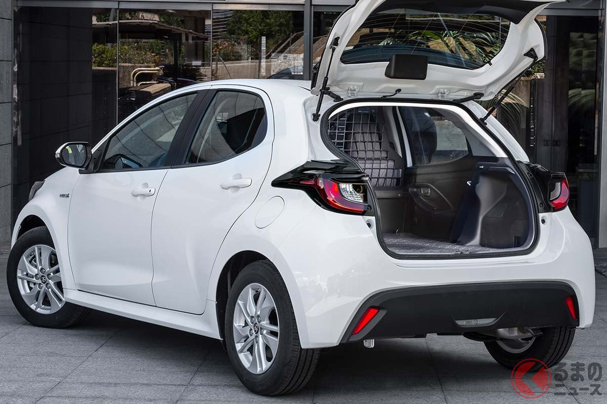 2人乗りで後席が荷室になったトヨタ「ヤリス バン」(スペイン仕様)