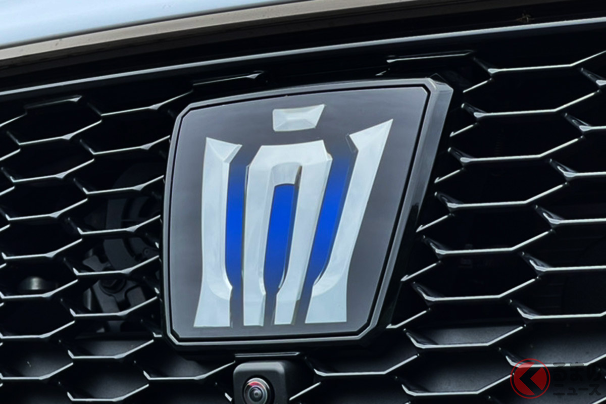 クラウンを象徴する王冠マーク(画像は15代目)