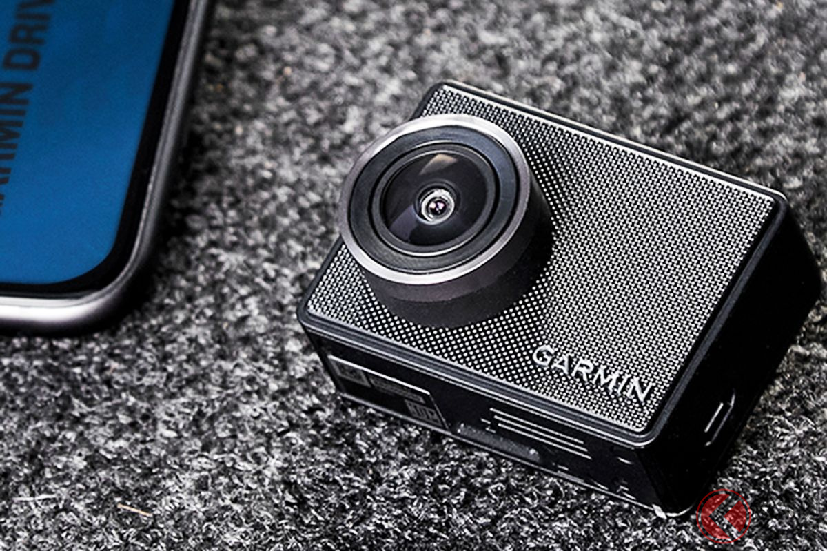 通信機能で記録・撮影に死角なし!Garmin DASH CAM 47Z