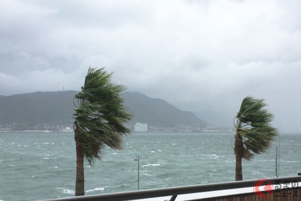 強風&横風の際にはスピードを落として走行することが大切!