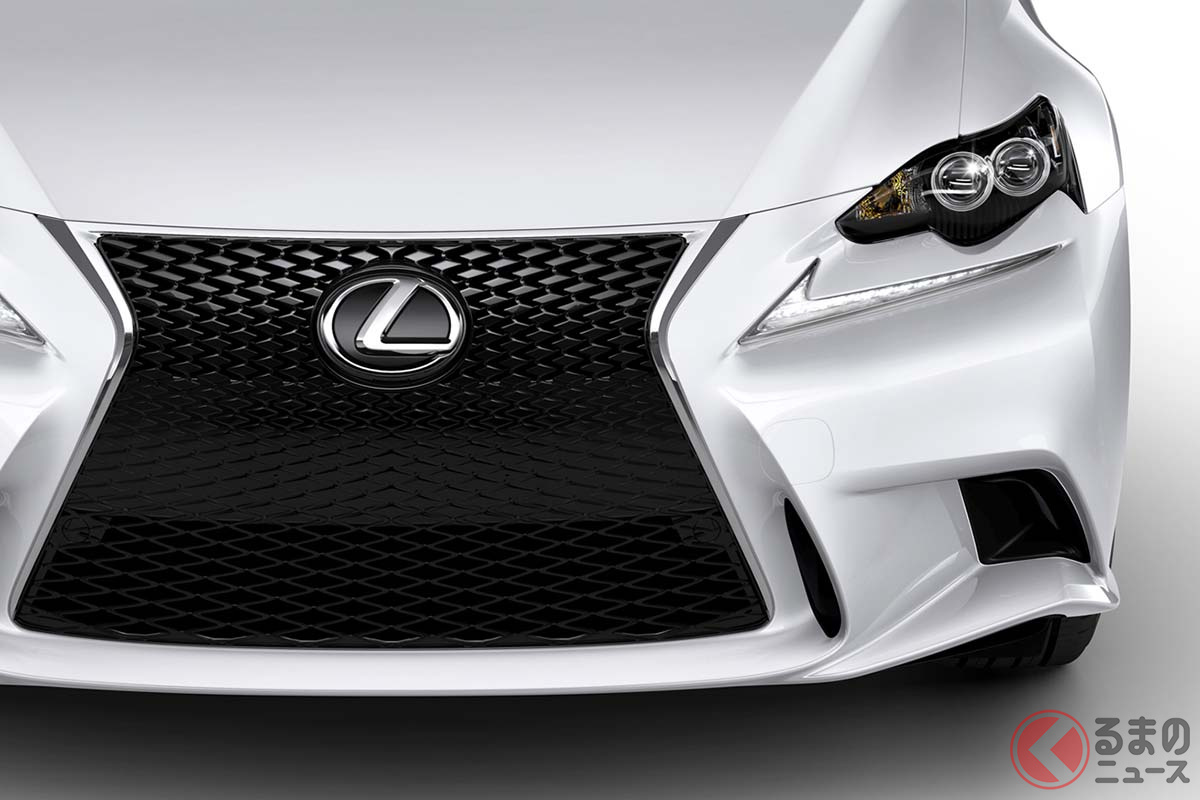 スポーティさが魅力のレクサス「IS」(2013年登場・欧州仕様)