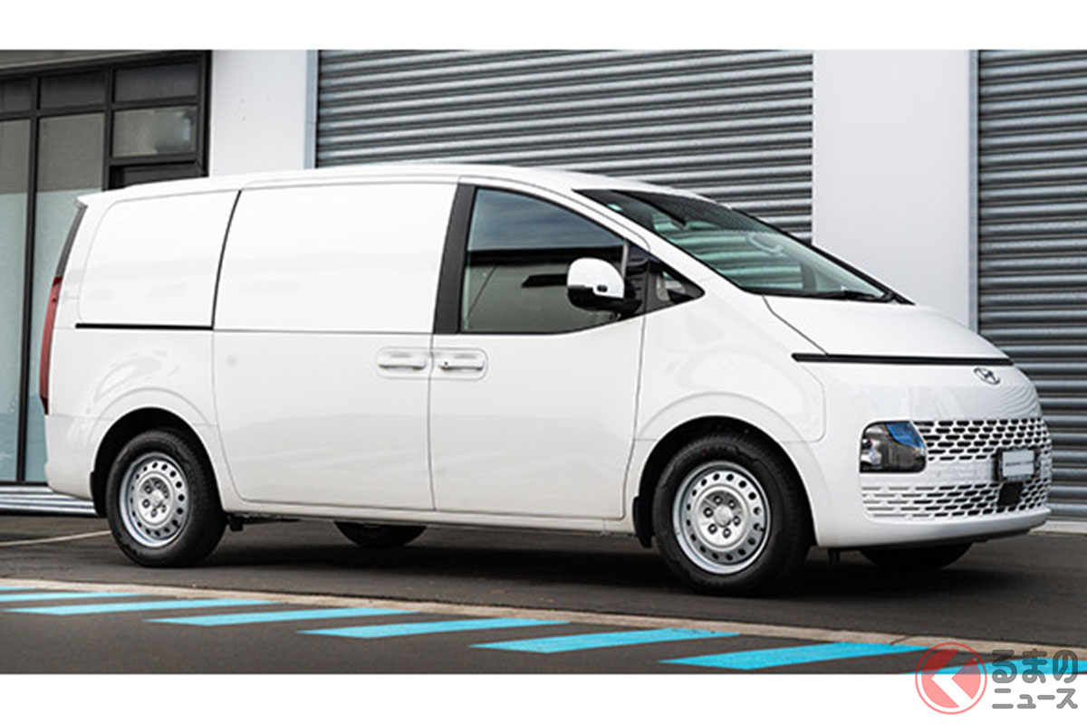 15人乗りの5m級ミニバン登場!? 新型「スターリアキンダー」発売! 斬新顔に専用装備を満載 韓国で公開