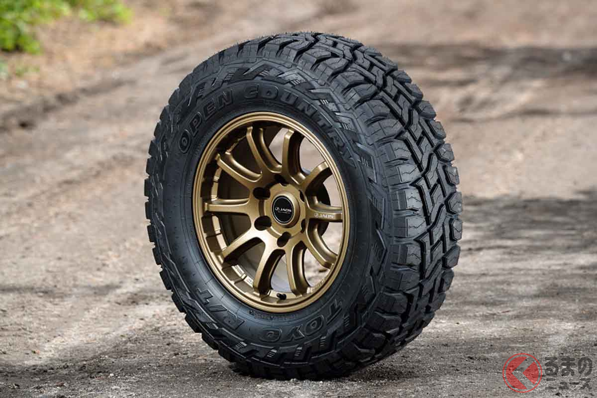 オフロードタイヤはゴツゴツしたブロックで派手なデザインが特徴だ。TOYO TIREのラギッドテレインタイヤ「オープンカントリーR/T」