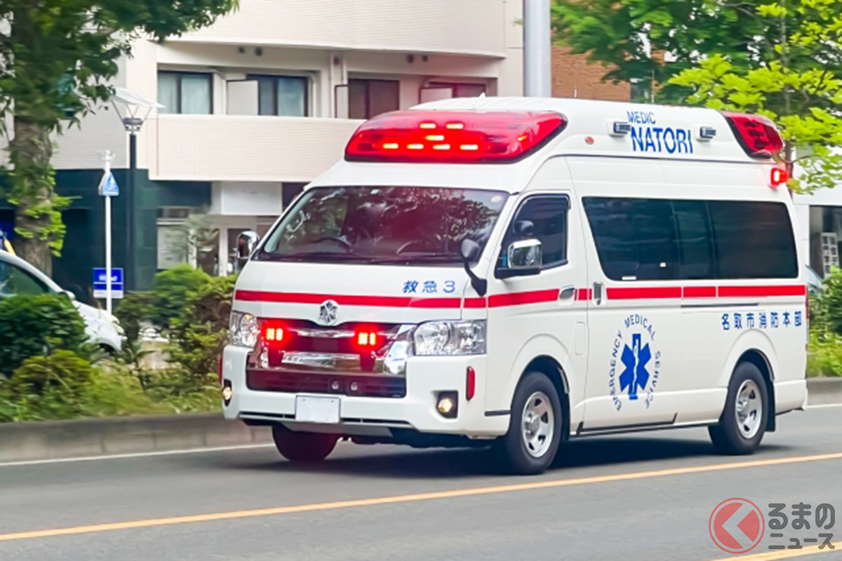 緊急自動車が近づいてきた時、歩行者はどうすべき?(画像はイメージ)
