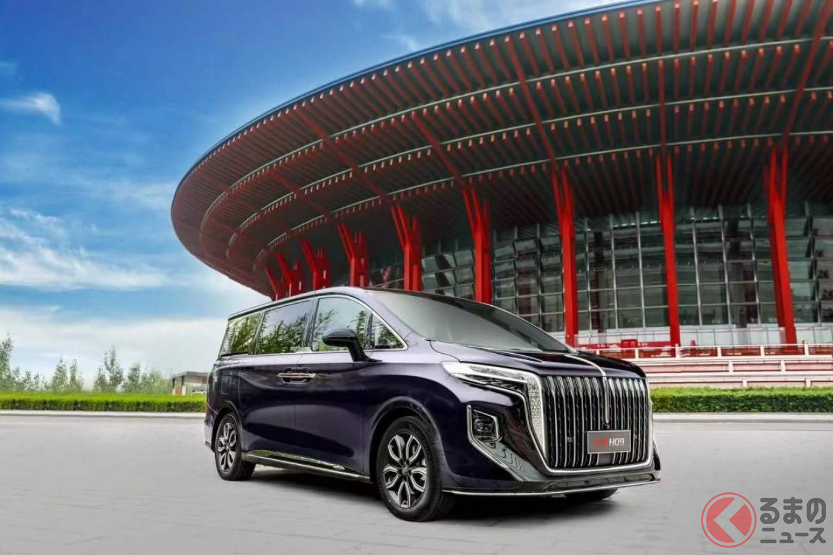 中国市場では「アルファード/クラウンヴェルファイア」のライバルとなる紅旗「HQ9」