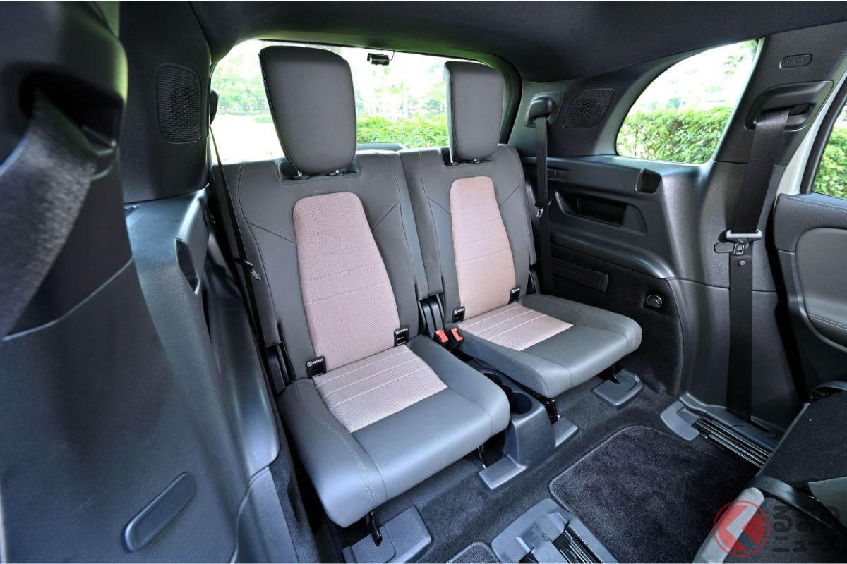 ドイツ製EV唯一の3列目シートSUV「EQB」の3列目は実用性どんな感じ?