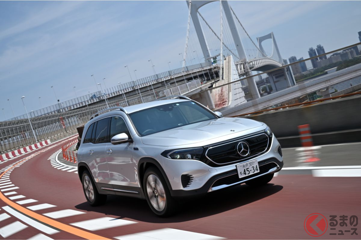「EQB 350 4MATIC」は高性能エンジンを積んだエボリューション的なモデルのような存在?