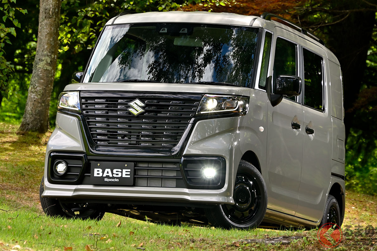 2022年8月26日に登場したスズキの新型軽商用バン「スペーシアベース」は軽スーパーハイトワゴン「スペーシア」をもとに誕生したニューモデルです