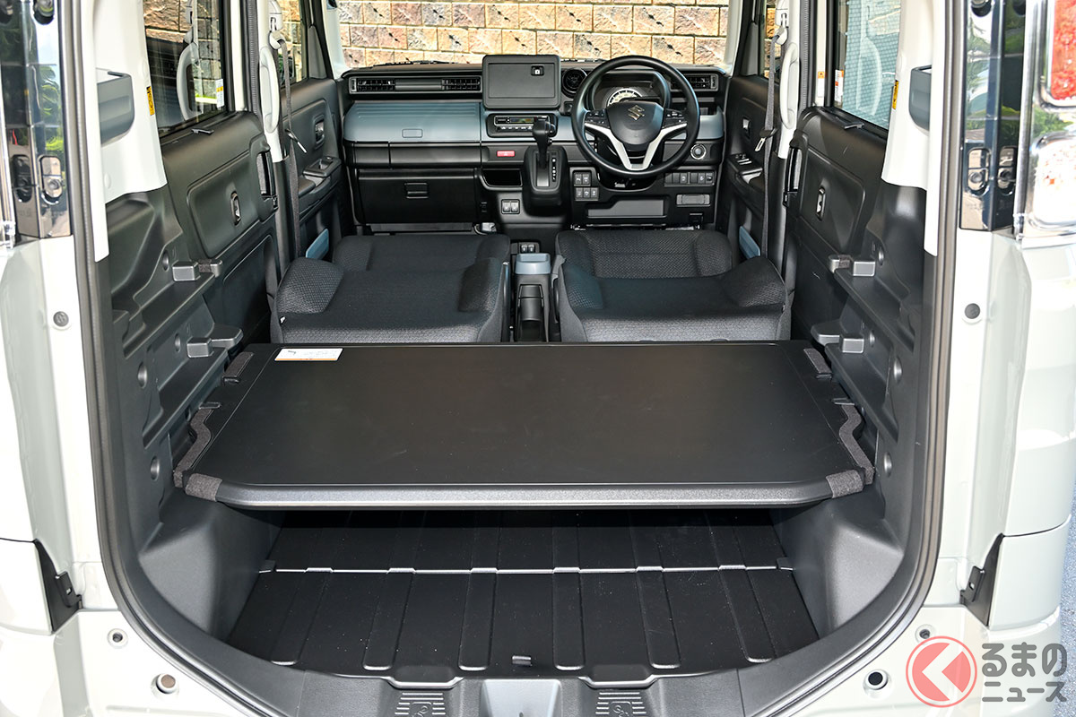 新型スペーシアベースをフラットにした状態