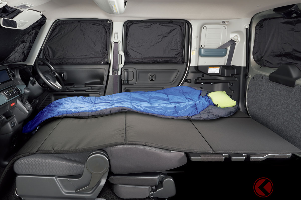 車中泊も余裕の新型「スペーシア ベース」