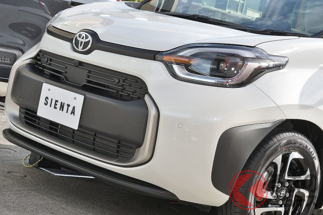 5ナンバーだけど 車中泊 も可能 トヨタ 新型 シエンタ がサイズを変えず室内を拡大した マジック とは くるまのニュース 5ナンバーだけど 車中泊 も可能 トヨタ 新型 シエンタ がサイズを変えず室内を拡大した マジック とは くるまのニュース