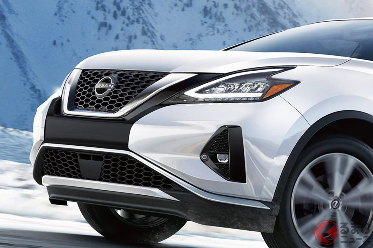 日産新型「ムラーノ(2023年モデル)」には新生ロゴが採用された