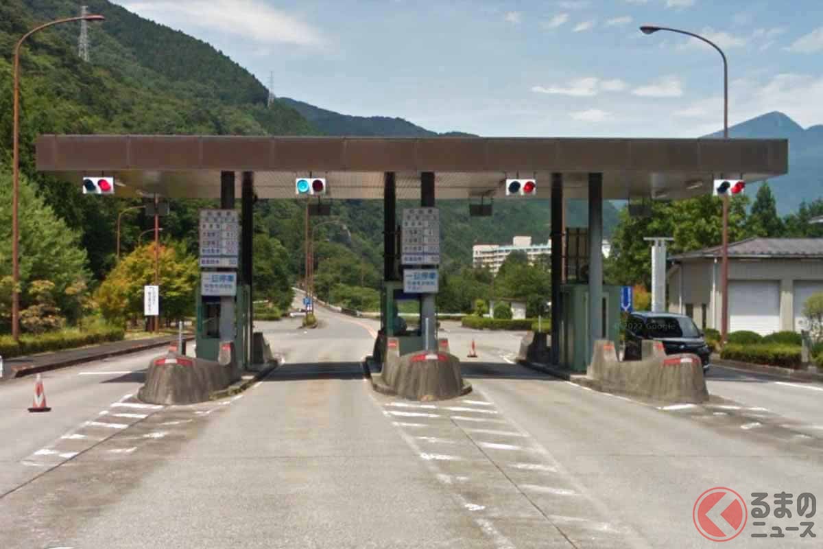 鬼怒川有料道路の料金所((C)Google)