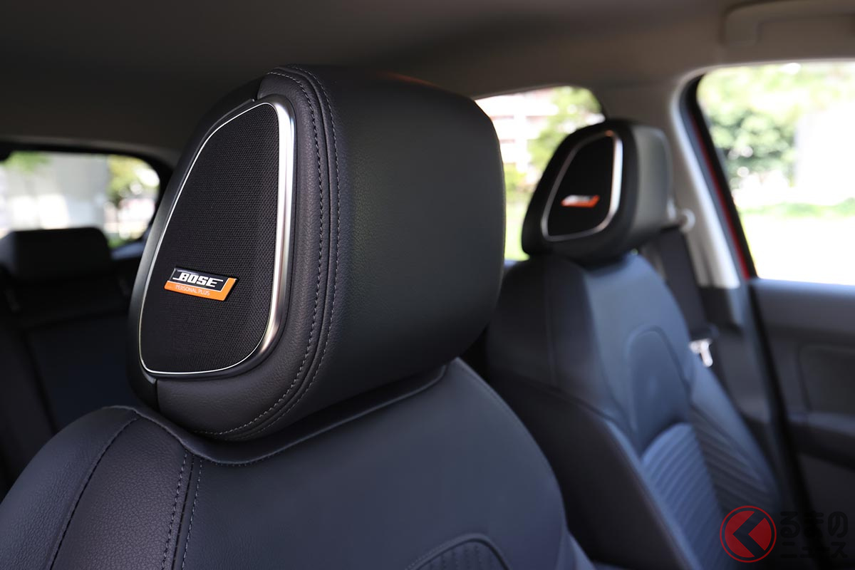 前席のヘッドレストに埋め込まれた「BOSEパーソナルプラスサウンドシステム」のスピーカー