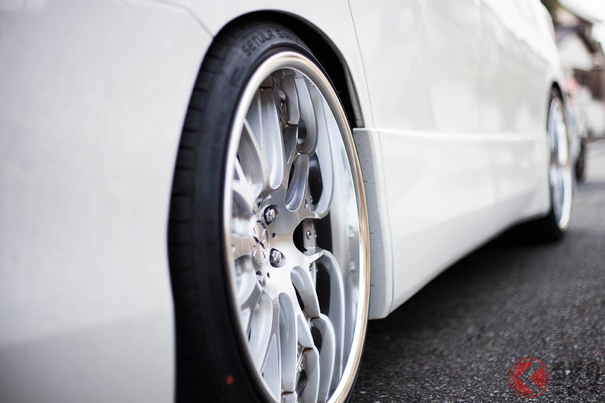 社外品のタイヤ&ホイールに交換したあとの純正品はどうすべき?