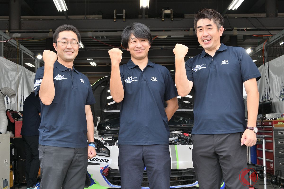 BRZ CNFコンセプトを支えるスバルのエンジニア達(左から伊藤氏、北川氏、阿部氏)