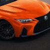 ド派手な「オレンジカラー」が凄い！ 新型「IS」お披露目！ 同時に異なる特別仕様車を設定！ 米国で発表へ