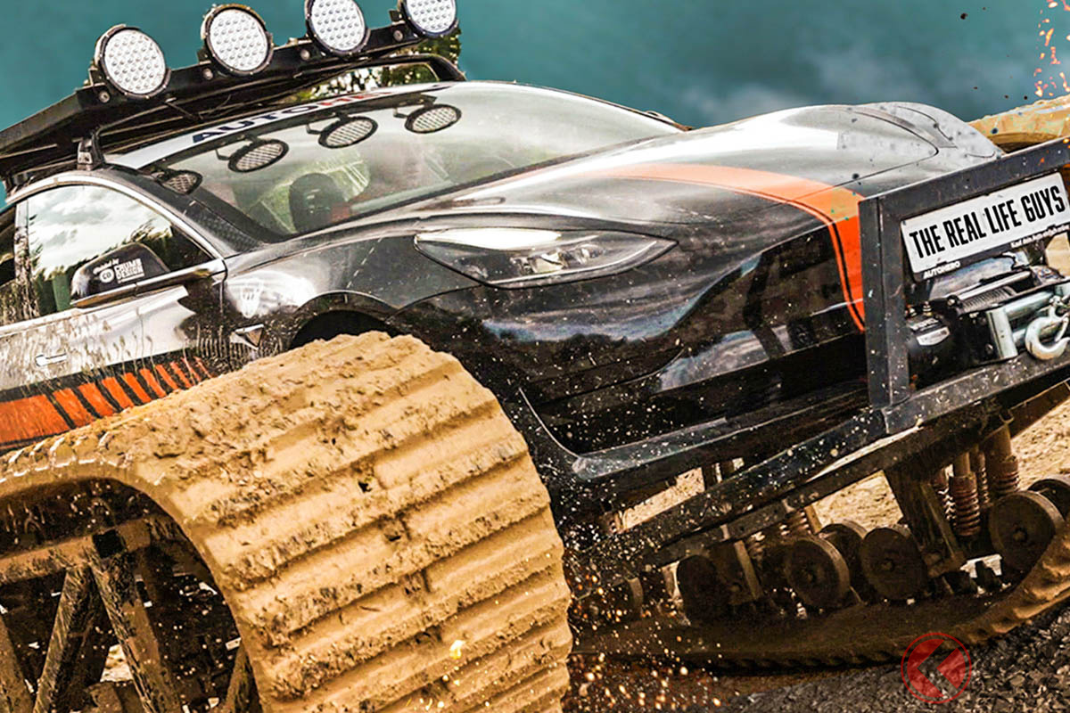 The Real Life Guysがテスラ「モデル3」を改造して作成した「Offroad-Tesla」