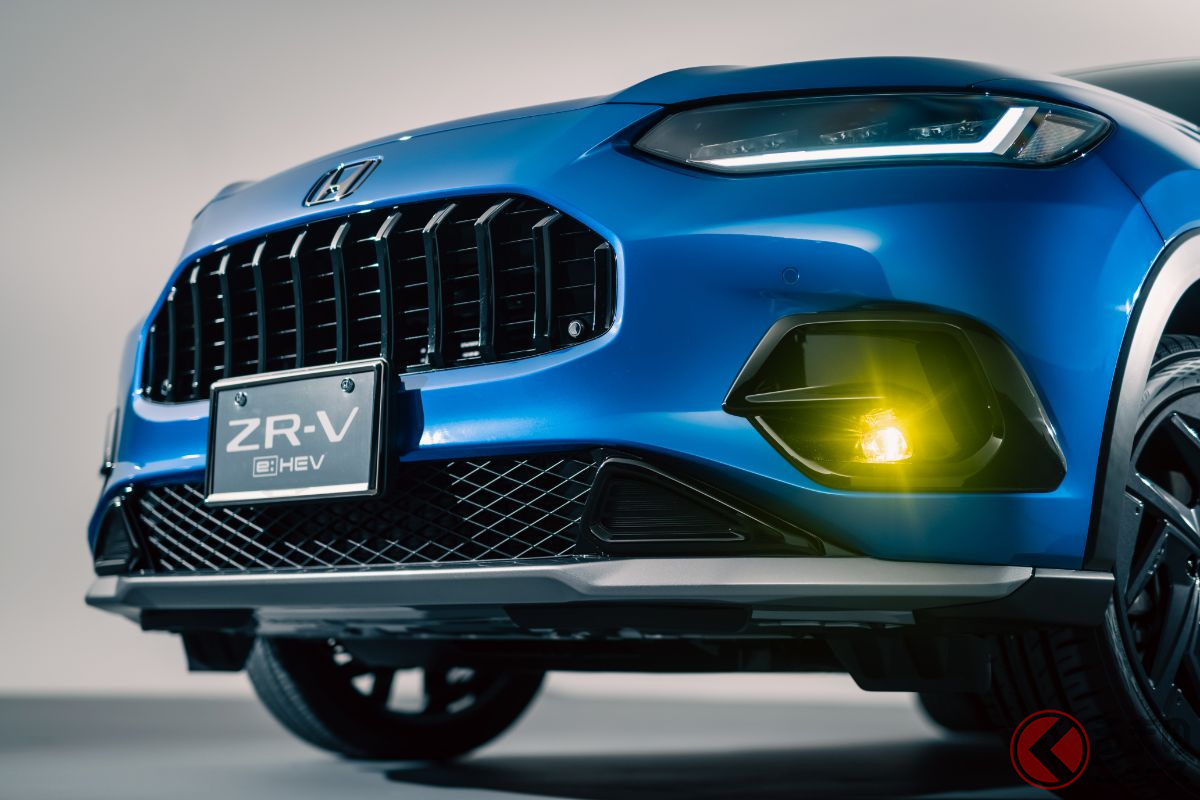純正アクセサリーを装備したホンダの新型「ZR-V」