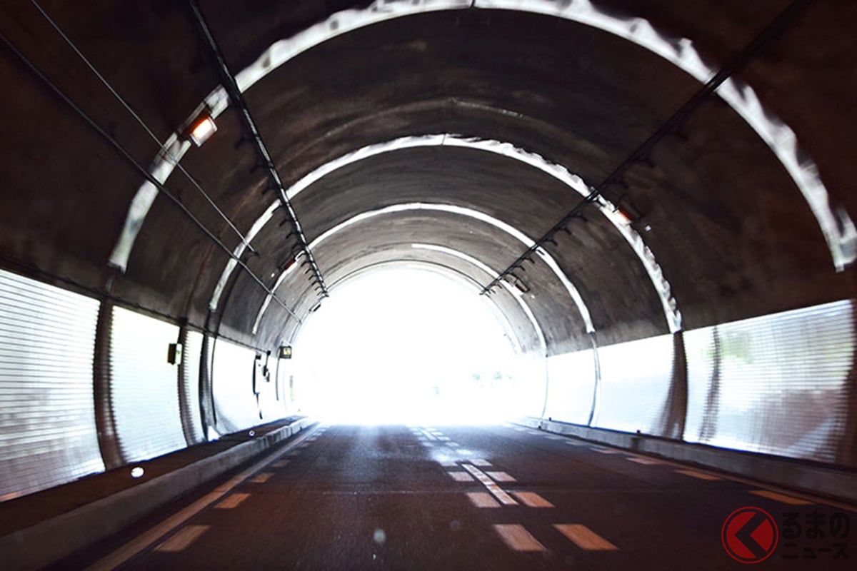 トンネル入口部や出口部では不思議な現象が起こりやすい?