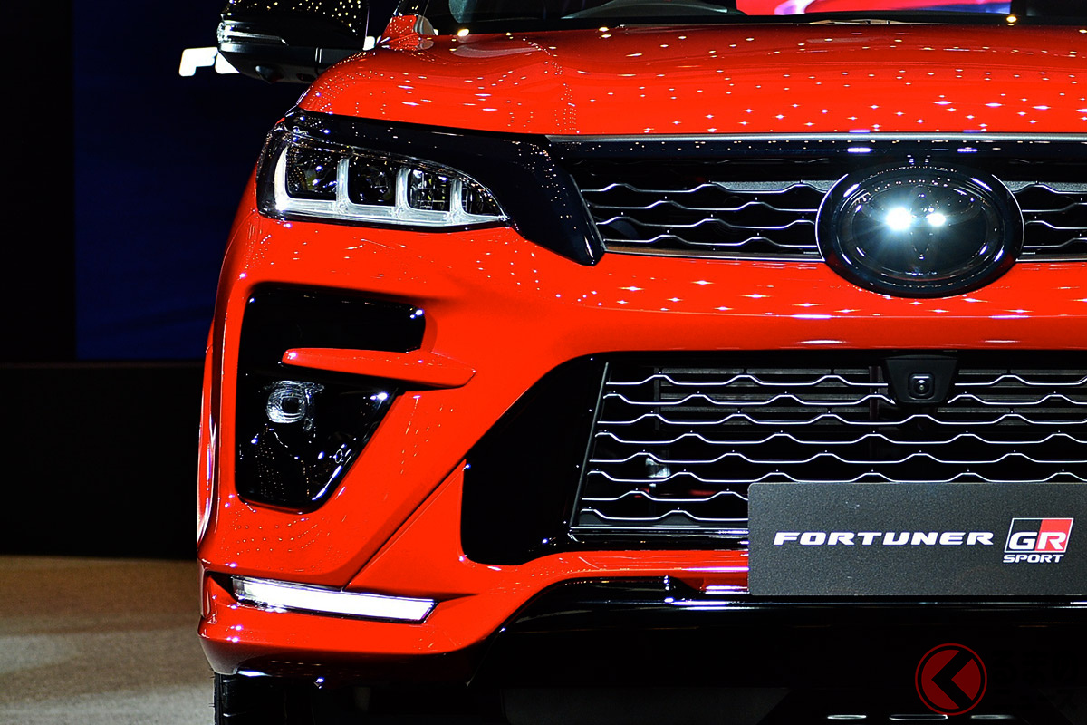 トヨタ「フォーチュナーGRスポーツ」(画像はタイ仕様)