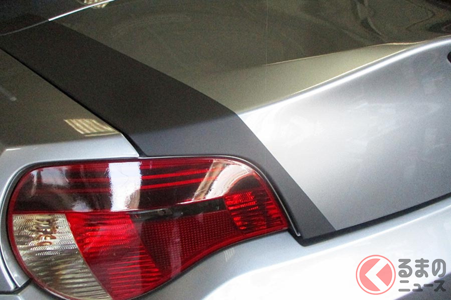 トランクリッドのラッピング施工例(BMW「Z4」)