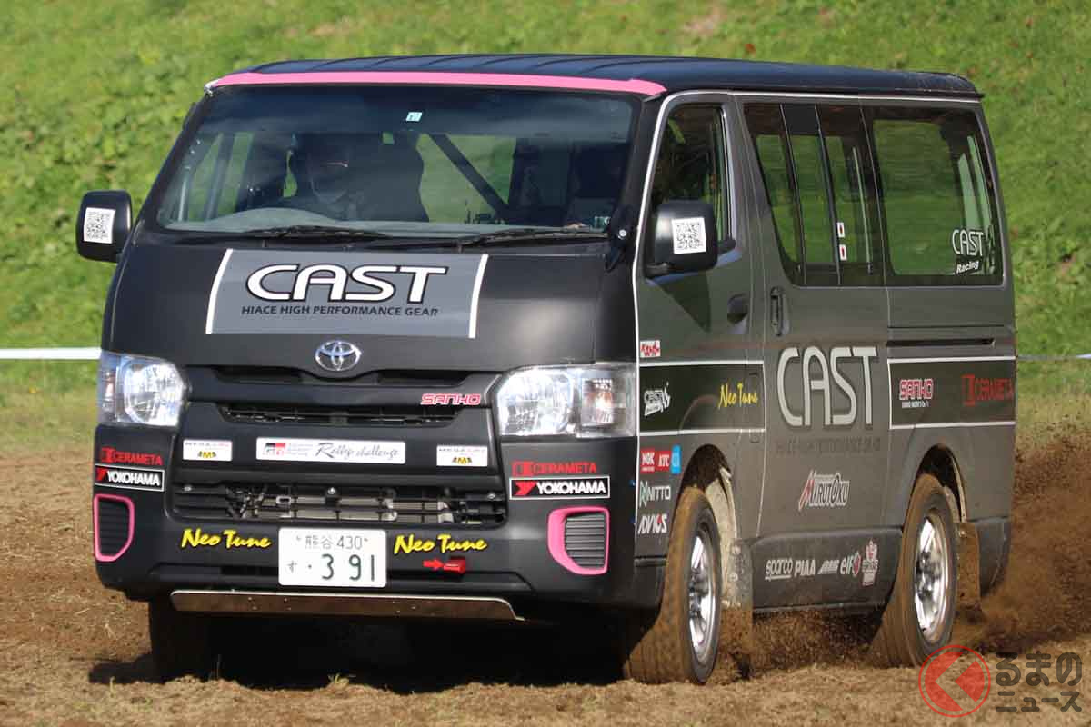 CAST RACINGのラリー車両によるデモ走行