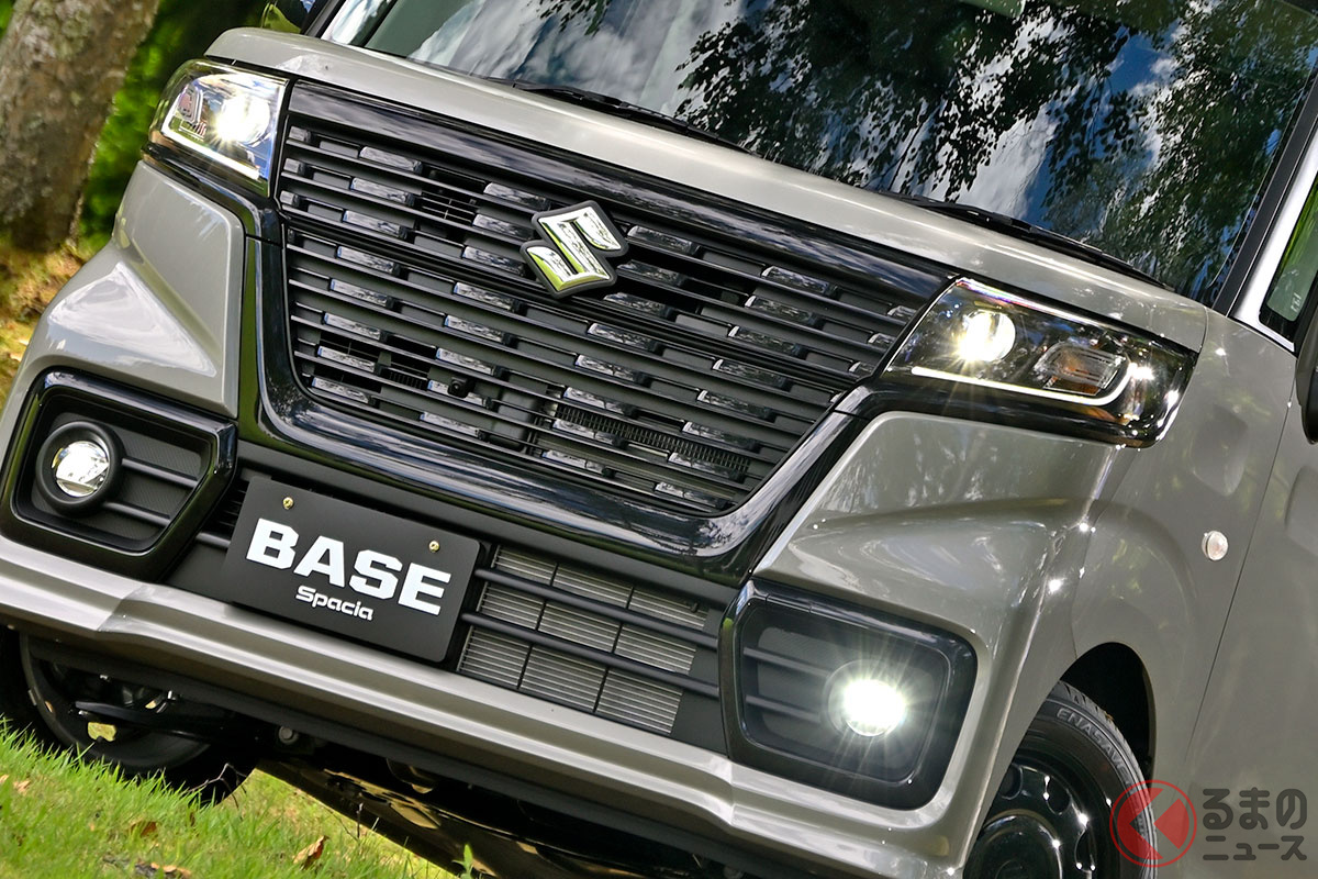 スズキが軽乗用車「スペーシア」の派生モデルとして2022年8月に発売を開始した新型軽商用車「スペーシア ベース」