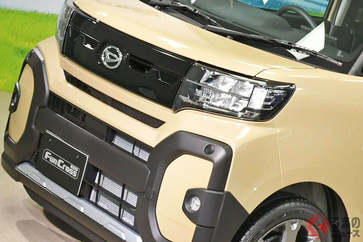 2022年10月3日に発売されたダイハツ新型「タント ファンクロス」