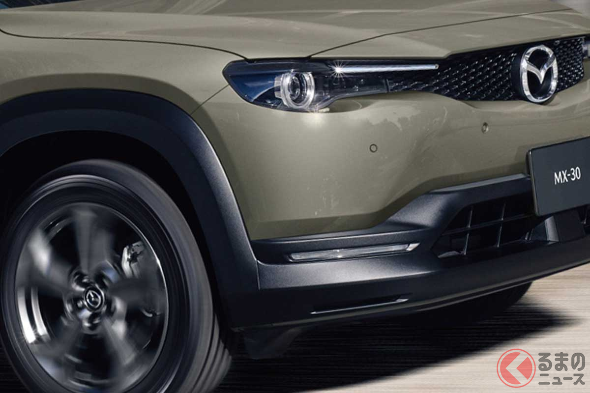 新色「ジルコンサンドメタリック」塗装のマツダ「MX-30」改良モデル
