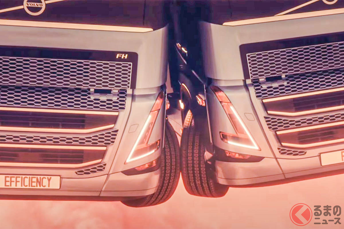 空を飛び身を寄せ合う2台のボルボトラック「ボルボFH」