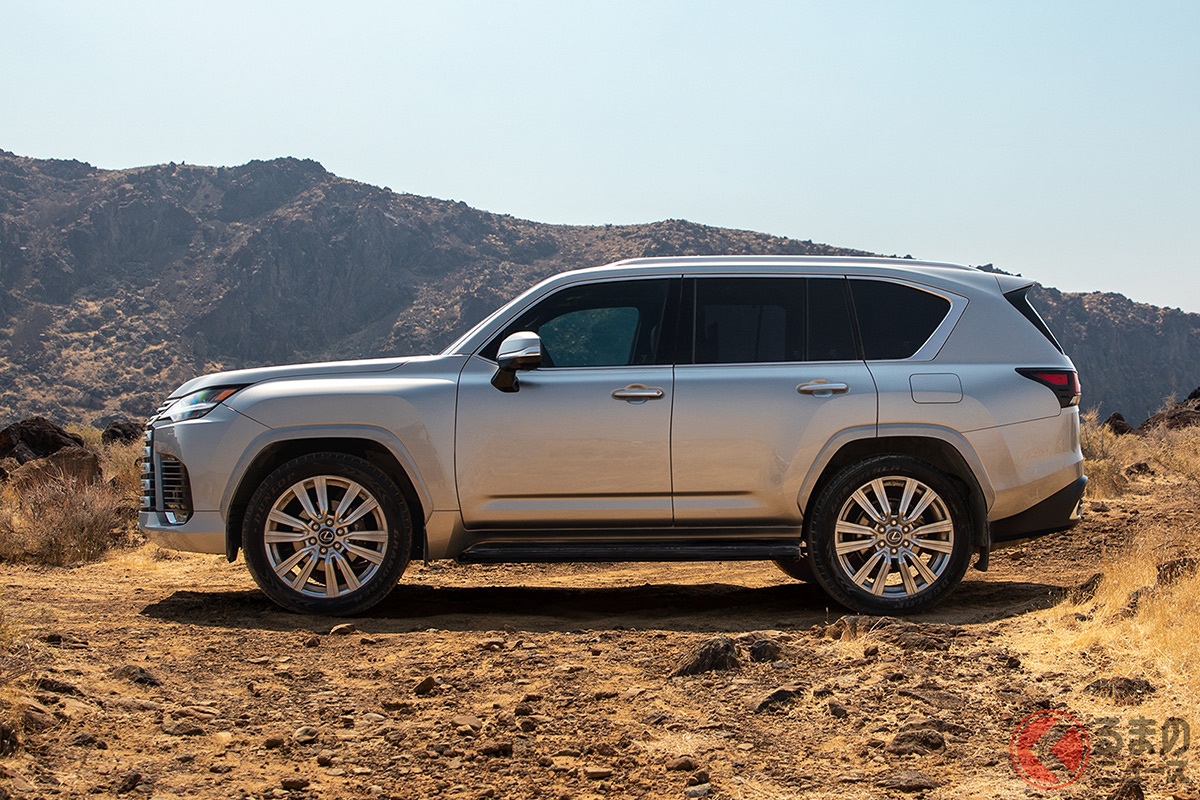 「世界中のどんな道でも楽に、上質に」をコンセプトにドライバビリティと乗り心地を追求した新型LX
