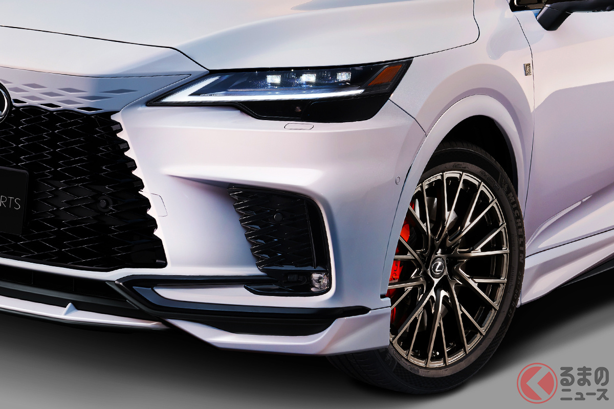 ムダを削ぎ落とし機能美を追求したという新型レクサス「RX」用「F SPORT PARTS」