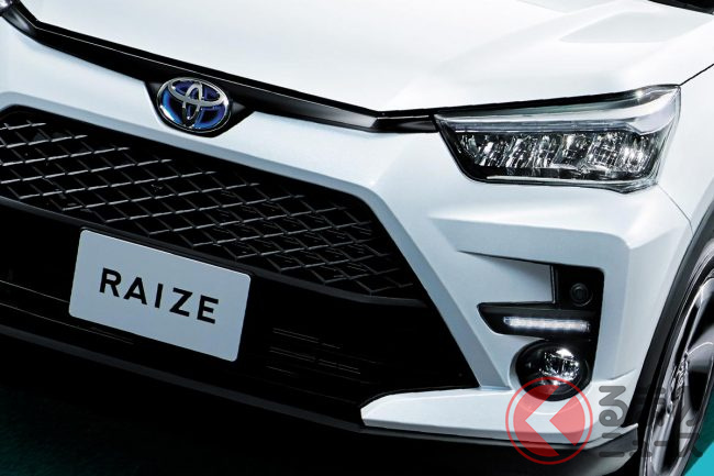 トヨタ新型「ライズ ハイブリッド」は最強のSUV!? 兄弟車「ロッキー