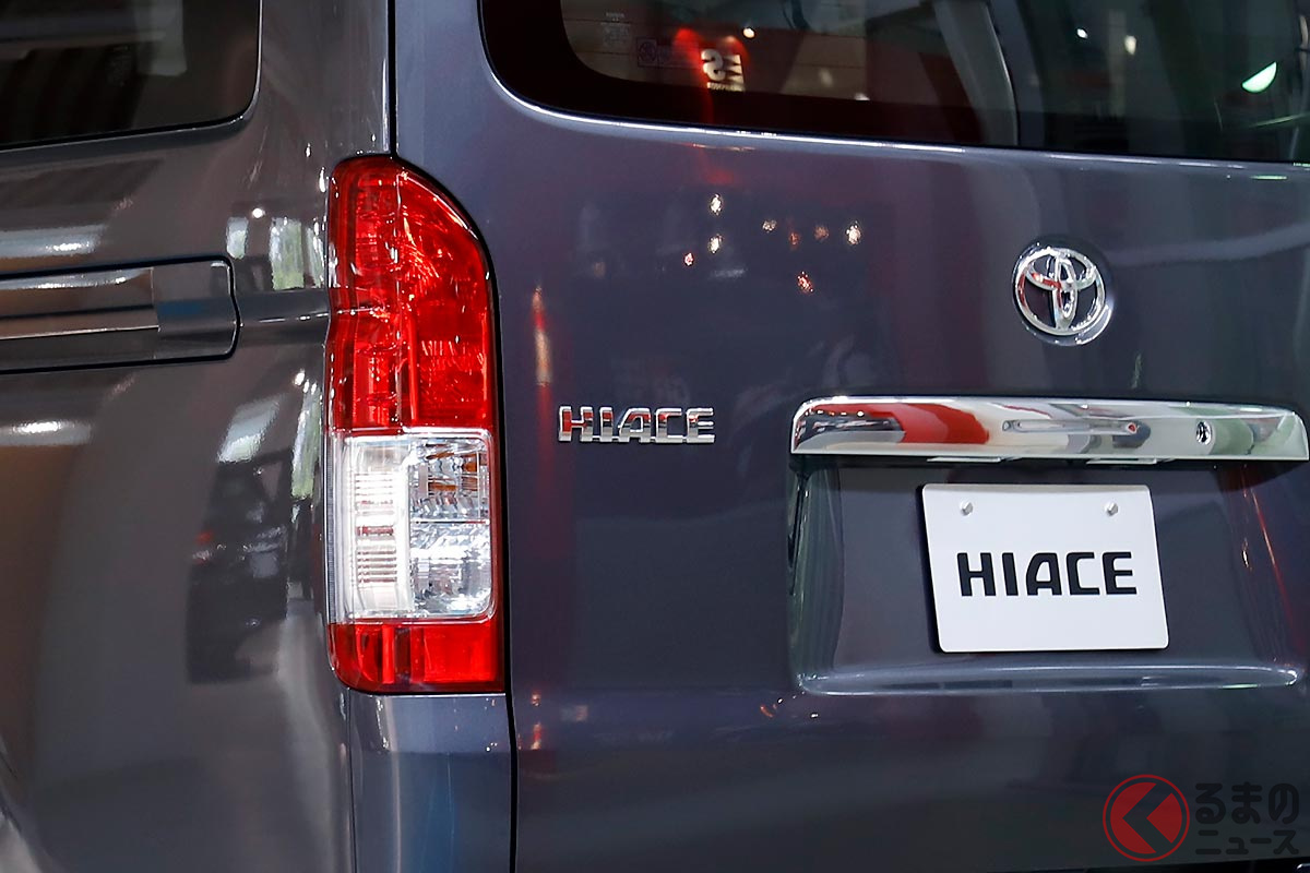 ハイエースのような縦長のテールランプで縦方向に点灯するパターンはNG